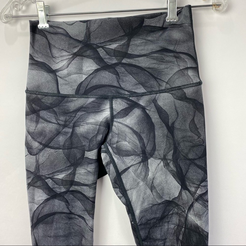 Lululemon Wunder under High rise midnight tulle - Picture 2 of 5